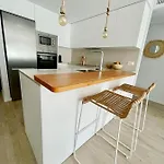 Marina Real 82 By Homeprive *