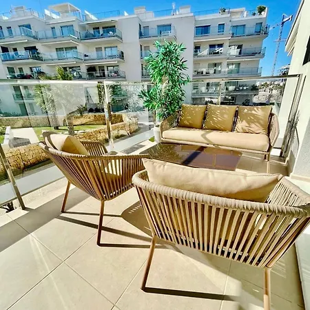Marina Real 82 By Homeprive