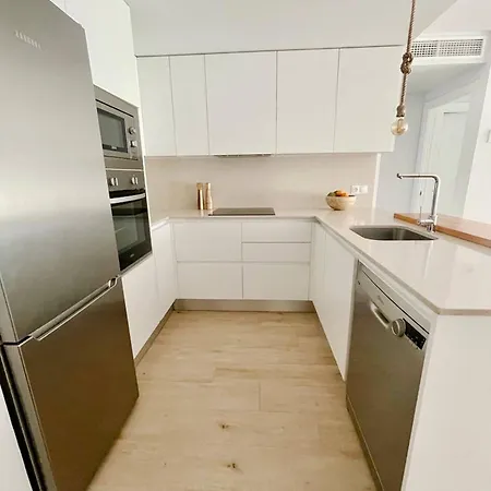 Marina Real 82 By Homeprive Apartment *